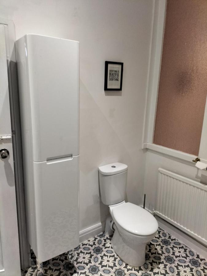 The New Accommodation Free Complementary Breakfast Tibshelf Exteriér fotografie