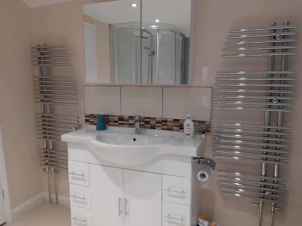 The New Accommodation Free Complementary Breakfast Tibshelf Exteriér fotografie